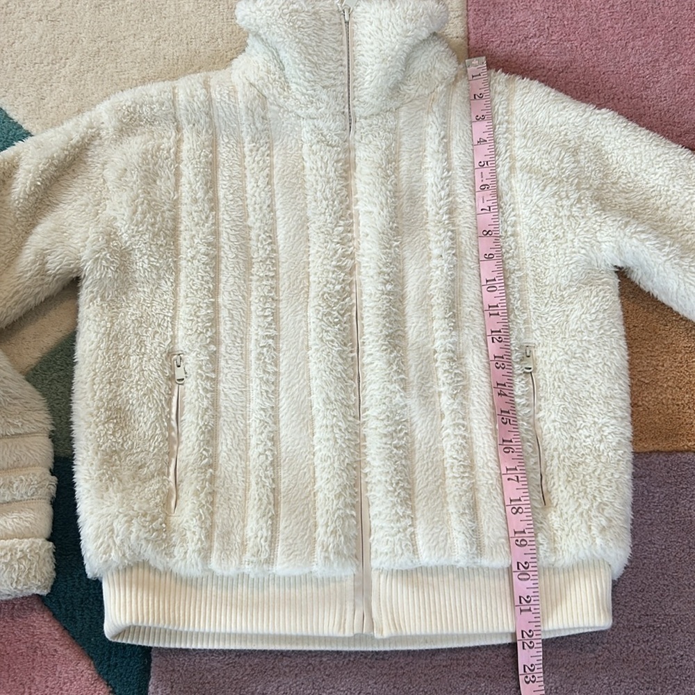 Athleta Willow Fleece Ivory Cozy Soft Full Zip Fuzzy Jacket Size XXS - Picture 9 of 17